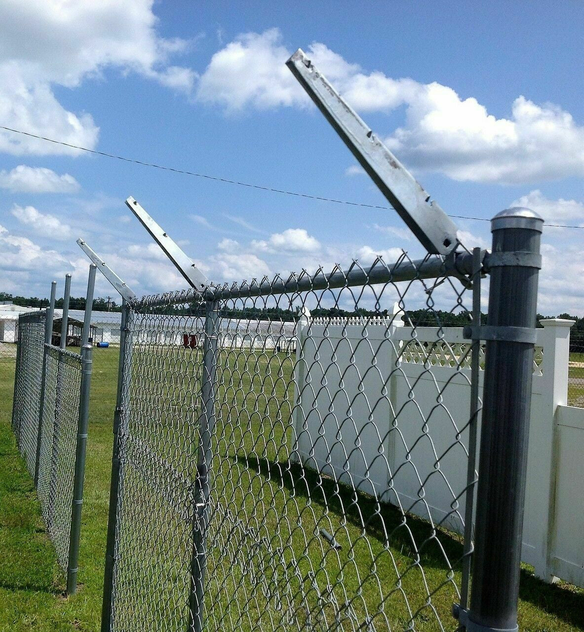 Extend-An-Arm Barbwire Extension 1' Long - Fits a 1-5/8" Top Rail - 9 Pack
